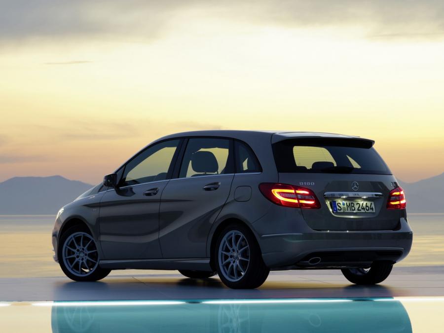  Mercedes-Benz B180 CDI BlueEFFICIENCY 2011 года  (фото 18 из 21)